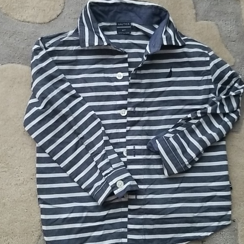 Toddler Boys SZ 2T shirt